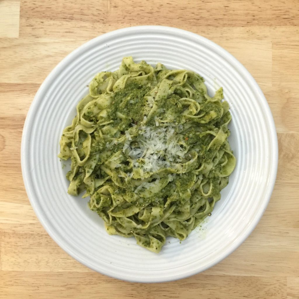 fresh pasta fettucine with arugula pesto