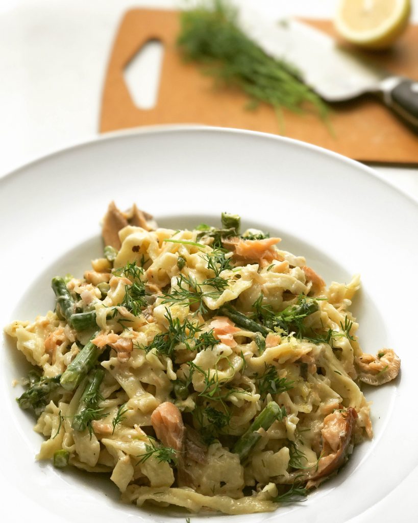 Fresh Fettuccine with Asparagus, Dill, and Smoked Salmon | www.alldayieat.com