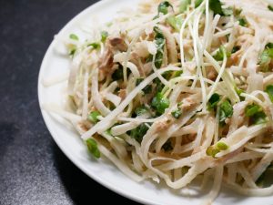 japanese radish salad with tuna