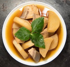 Simmered Yellowtail with Daikon Radish top view