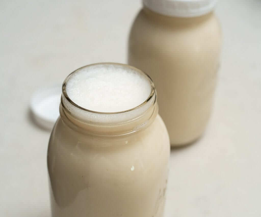 Soymilk made by Soyajoy G4 closeup