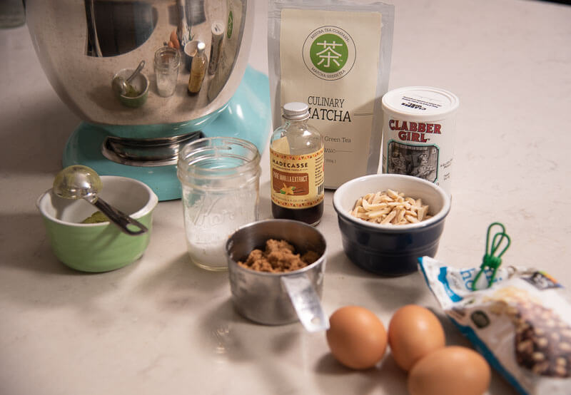 matcha biscotti with ingredients