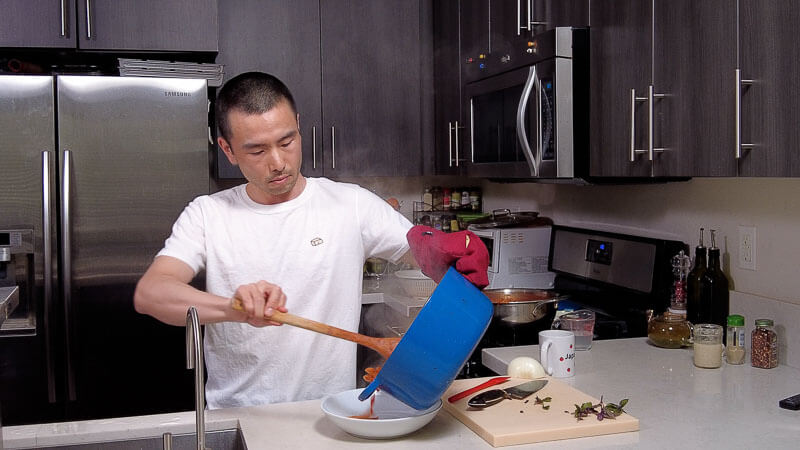 tomato pasta recipe - japanese style (with shiokoji) serving pasta