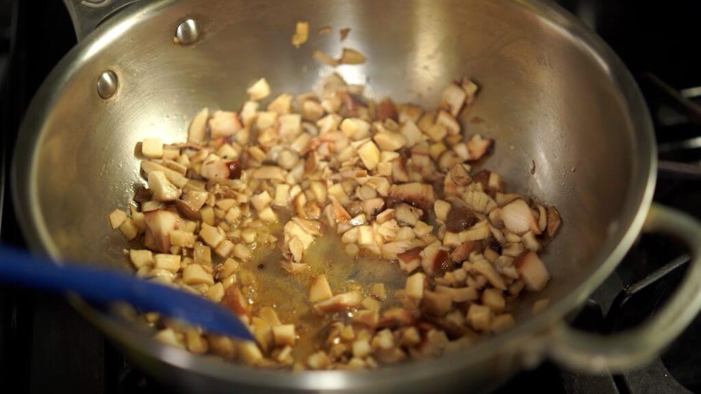 sautéing mushroom 