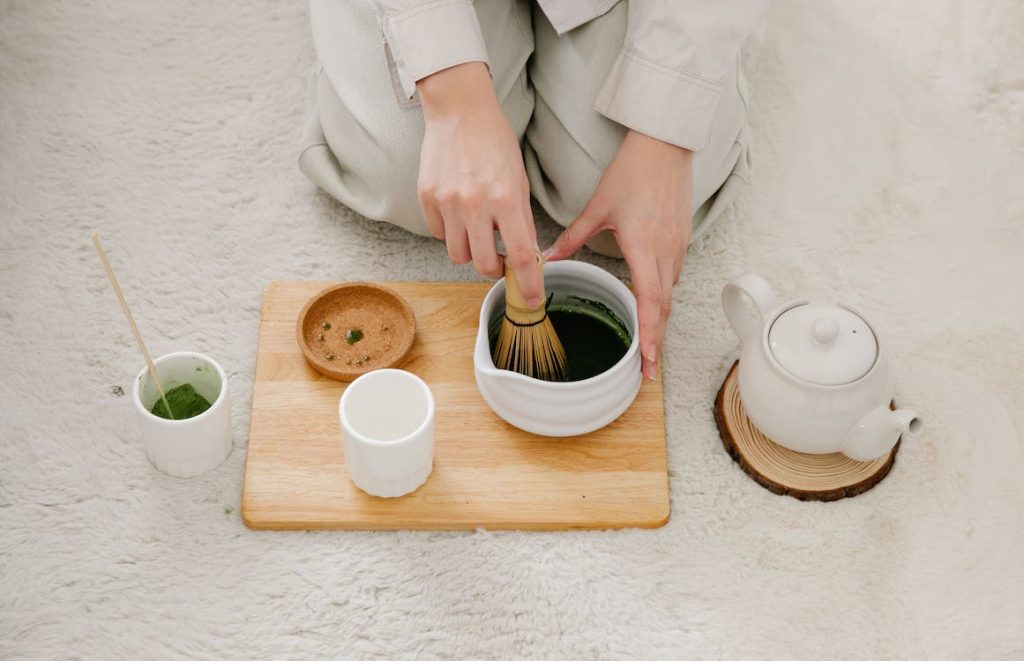 Preparation before drinking matcha