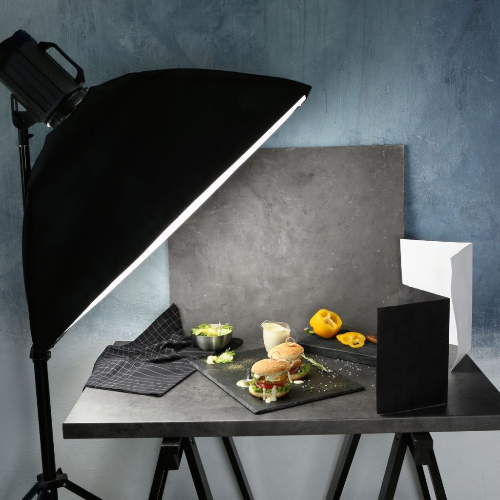 using artificial lighting for food photography