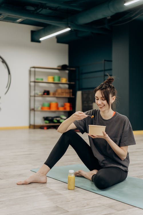 lady eating from bowl