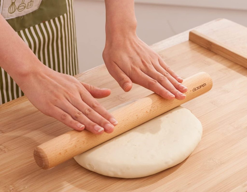 Using a GOBAM Wood Rolling Pin