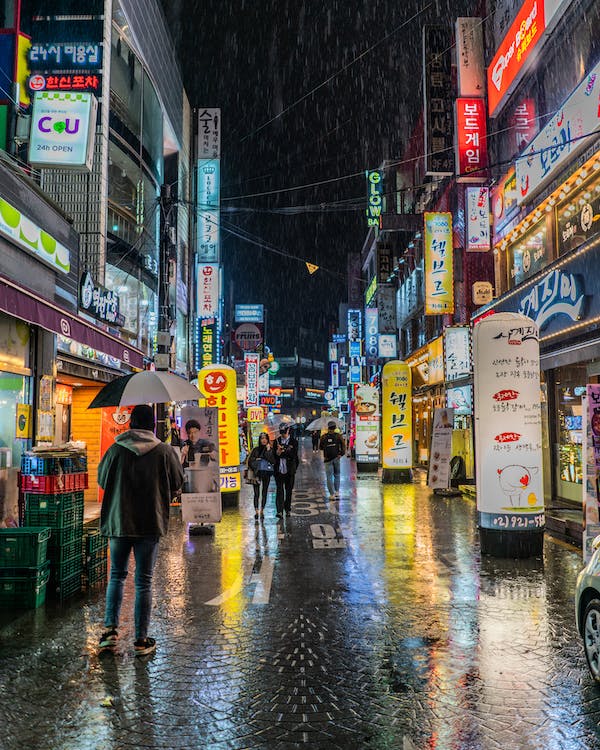 street in Korea at night