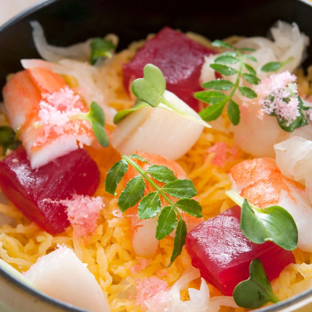 chirashi sushi