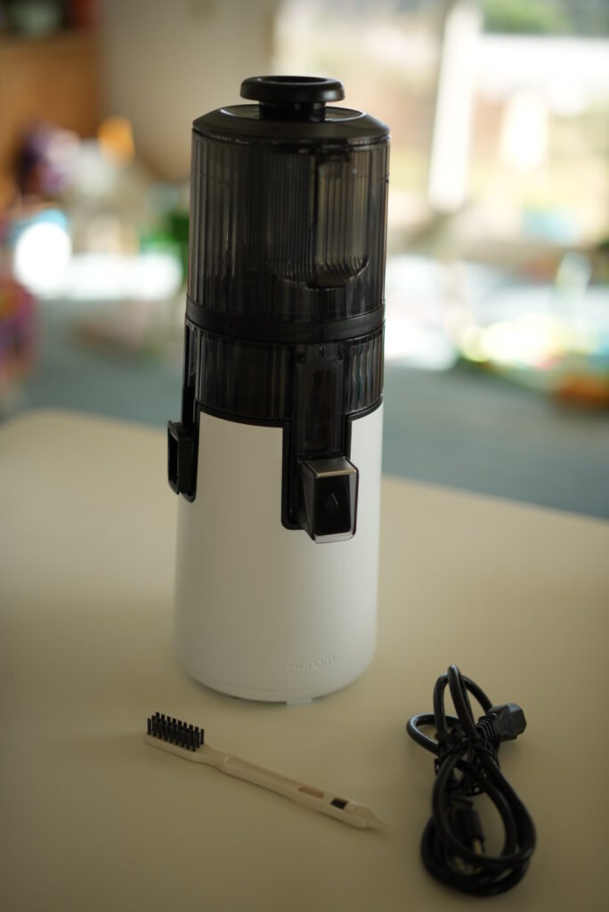 hurom h70 juicer assembled